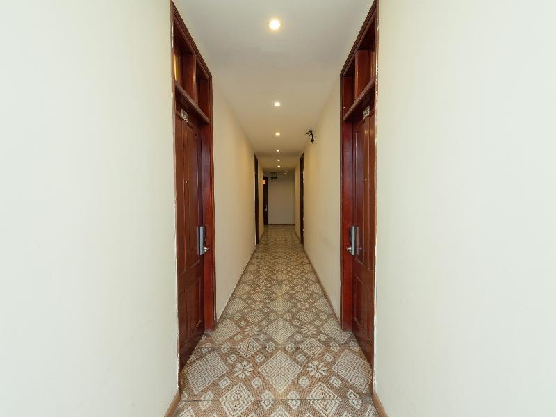 Oyo 472 Lenka Hotel Ханой Экстерьер фото